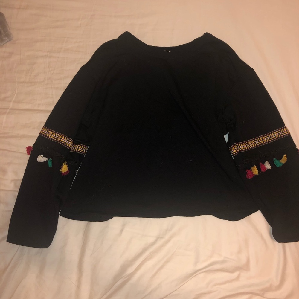 Cropped Black Sweatshirt with Sleeve Detailing